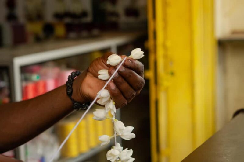 Jaffna: Garland Making and Temple Visit with Guide - Exploring Jaffna’s Spiritual and Cultural Heart
