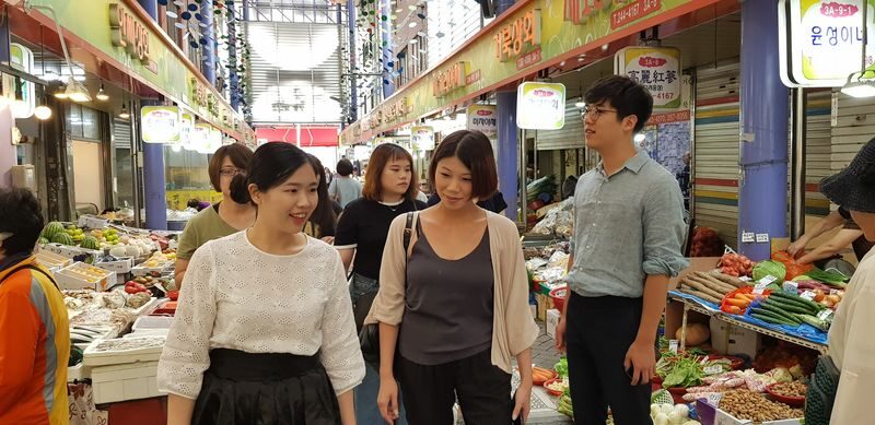 Jagalchi Fish Market & Busan Market Tour in Busan with Local Chef - What to know before you book