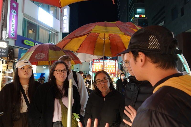Jagalchi Market & Bupyeong Kkangtong Market Half-day Local Food & Small Group Tour - How the three-hour pace may feel