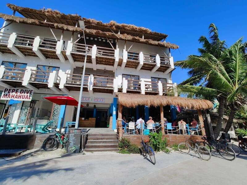 Jaimes at the blue Reef all you can eat + drinks - Who Should Consider This Tour?