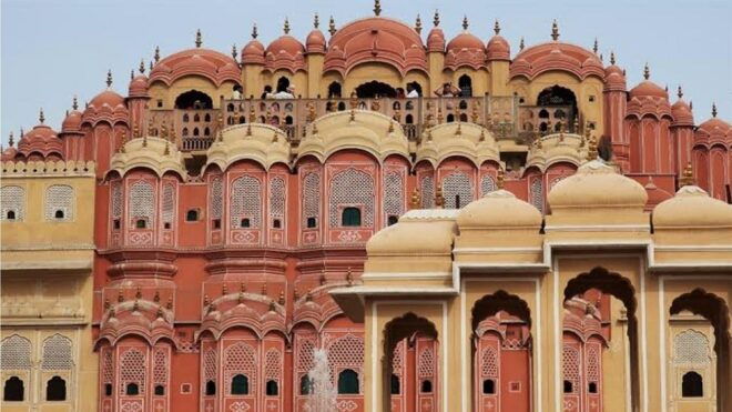 Jaipur: 2-Day Guided City Highlights Tour With 3-Star Hotel - Activity Itinerary