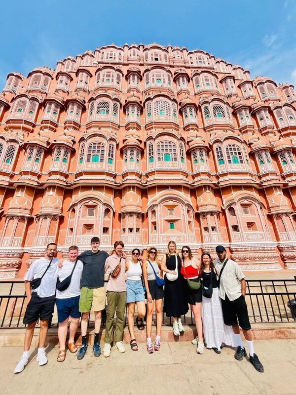 Jaipur 7 Popular Spots One-Day Private Sightseeing Tour - Photos and small acts of care