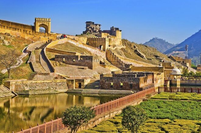 Jaipur: Amber Fort, Jal Mahal and Hawa Mahal Private Tour - Directions