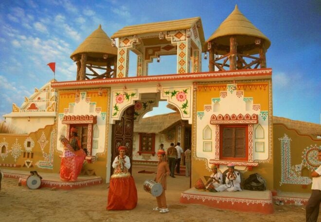 Jaipur: Chokhi Dhani With Private Transportation and Dinner - Experience Highlights