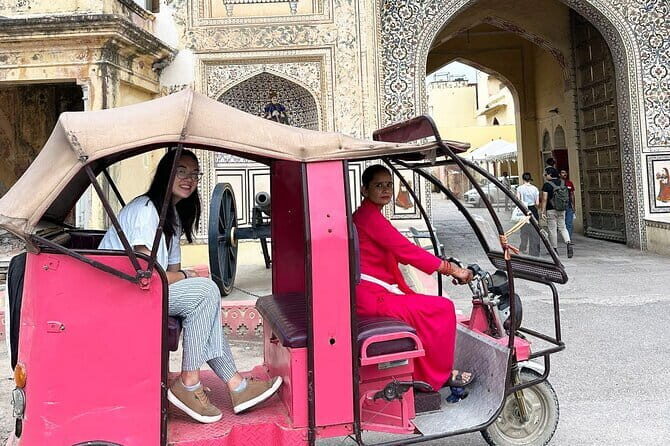 Jaipur City Tour by Women-Driven E-Rickshaw - An In-Depth Look at the Jaipur City Tour by Women-Driven E-Rickshaw