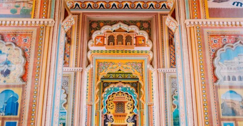 Jaipur City Tour: City Palace, Jantar, Hawa & Jal Mahal - The Comfort of Private Transportation and Guided Tours