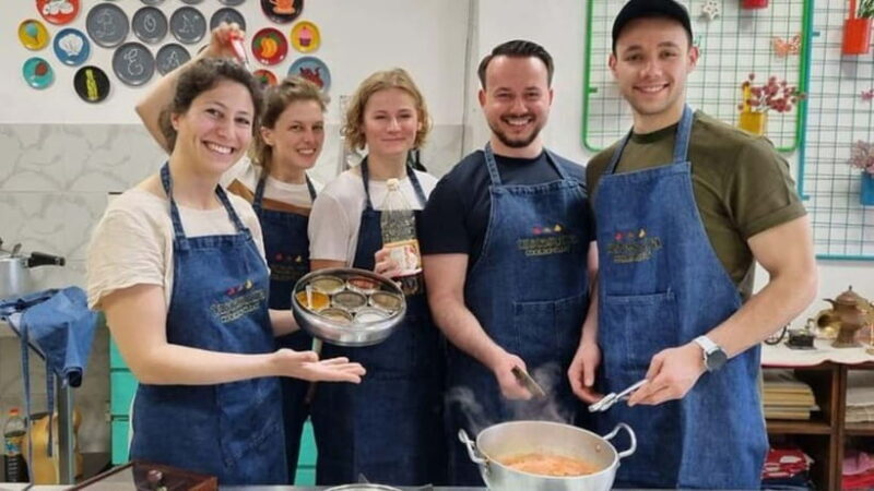Jaipur: Cooking Class and Cultural Evening with Locals - Good To Know  
