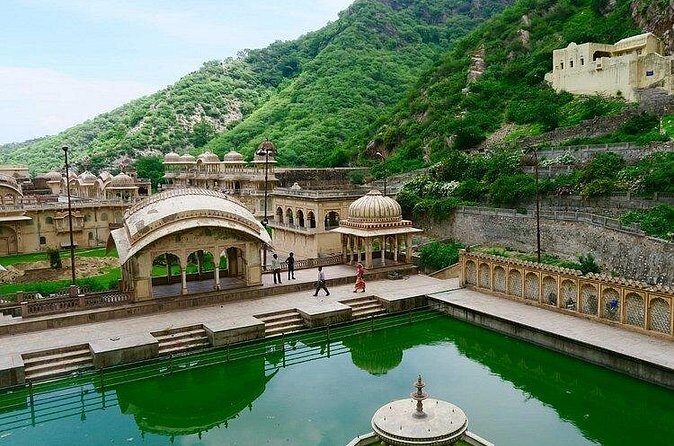 Jaipur Cultural Day Tour Hawa Mahal City Palace and Monkey Temple - FAQs