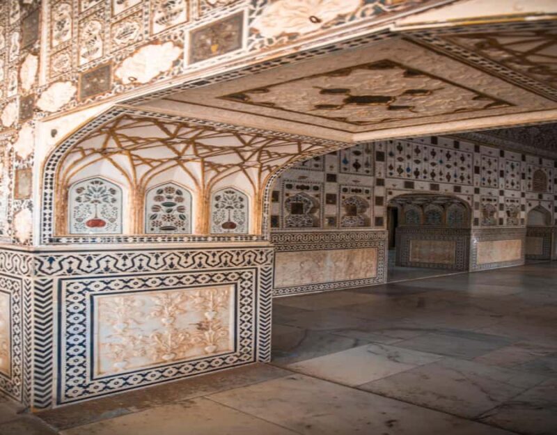 Jaipur Day Trips: Forts, Palaces & Stepwell Tour with Guide - Good To Know