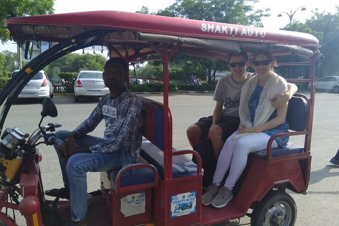 Jaipur: Discover Pink City on TukTuk (Guided Tour & Food Tasting) - Gastronomic Delights