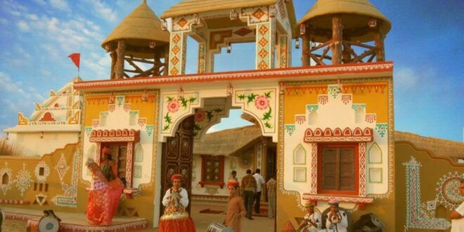 Jaipur: Evening Tour and Dinner at Chokhi Dhani - Experience Description