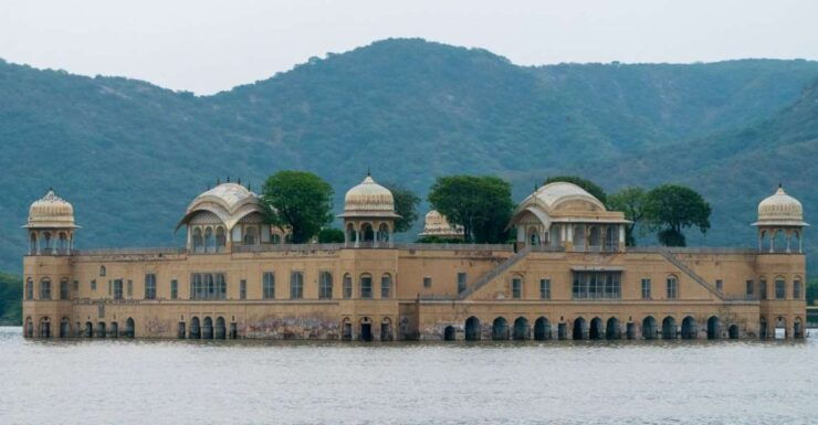 Jaipur: Full Day City Tour With Shopping by Luxury Car. - Good To Know