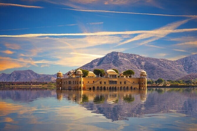 Jaipur Full Day Heritage of Pink City Tour By Tuk Tuk With Chai - Exploring Jaipur’s Landmarks by Tuk Tuk