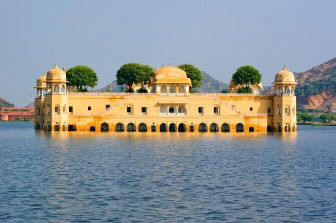 Jaipur Full Day Private Guided Tour with Pick-Up & Drop - Exploring Jaipur’s Iconic Landmarks