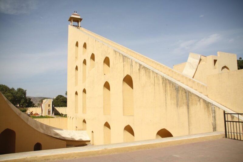 Jaipur: Full-Day Private Sightseeing Tour by Tuk Tuk - FAQs