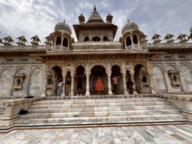 Jaipur: Full-Day Sightseeing Tour w/ Guide & Lunch (Buffet) - FAQ