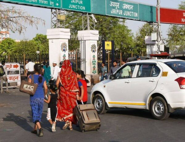 Jaipur: Guided Heritage Walking Tour Explore Local Market - Additional Tips