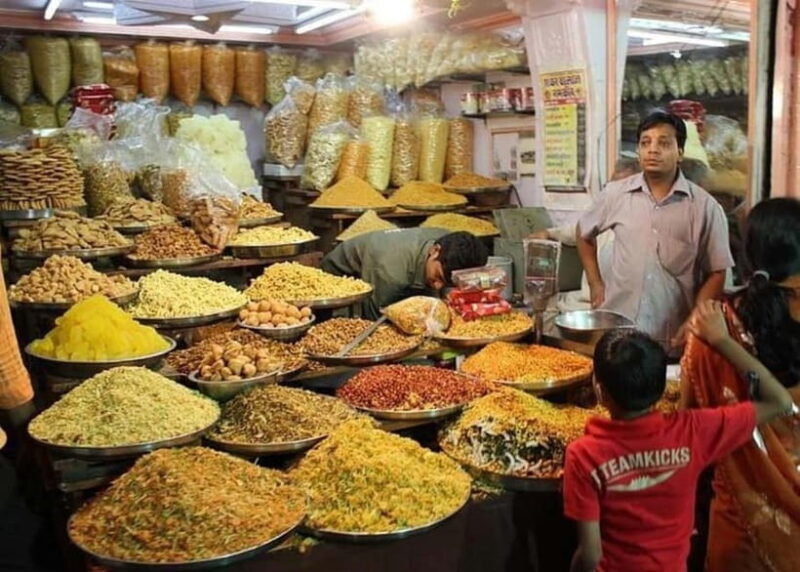 Jaipur: Guided History Walking Tour with Food Tasting - Good To Know