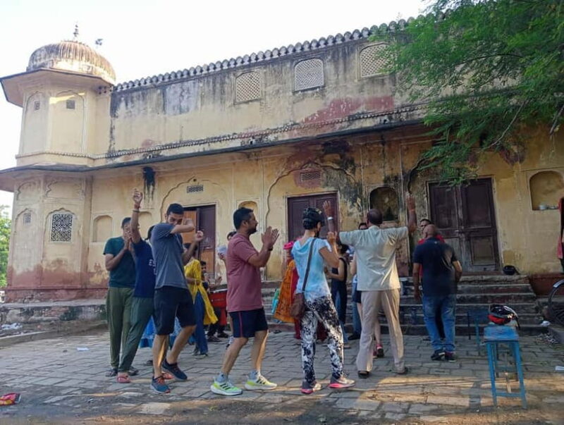 Jaipur: Guided Morning Bicycle Tour with Food Tasting - The Sum Up