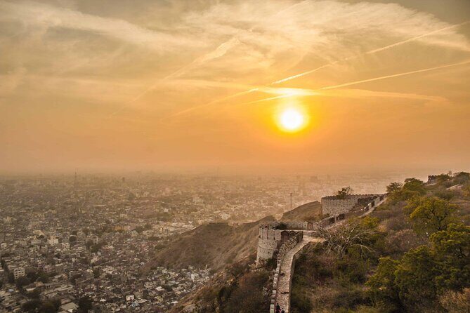 Jaipur Half-Day Evening Tour with Sunset and Dinner - What Does the Itinerary Cover?