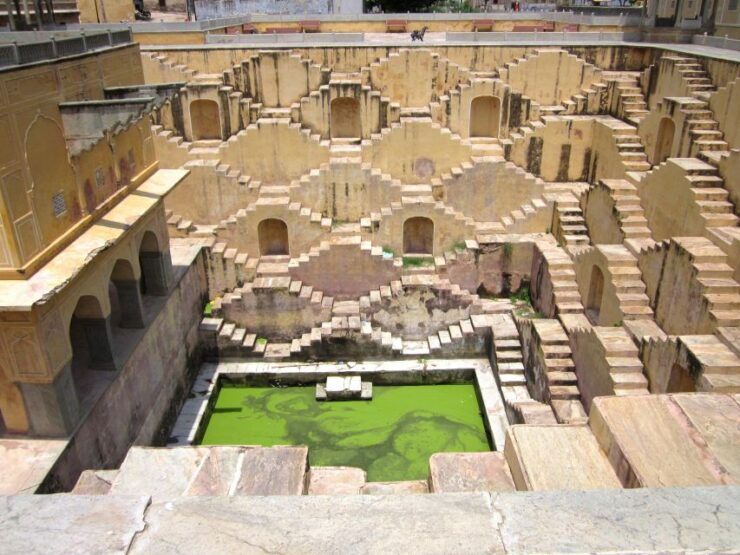 Jaipur Half-Day Tour Amer Fort, Jal Mahal & Stepwell - Itinerary