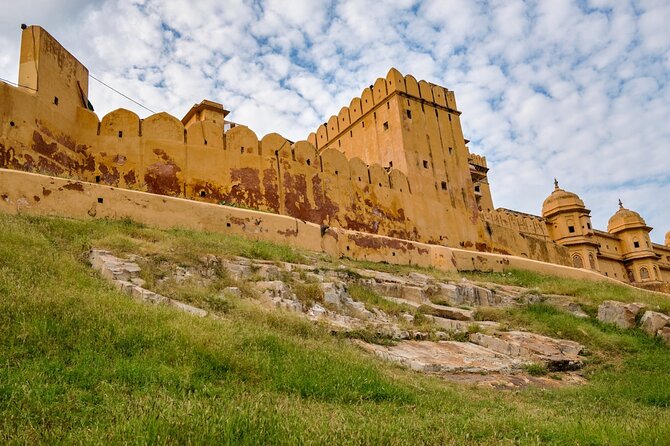 Jaipur: Half Day Tour of Amer Fort & Nahargarh Fort by Car - Fitness Level Recommendation