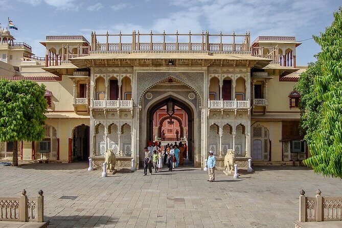 Jaipur Half Day Tour with Jhalana Leopard Safari - Who Will Love This Tour