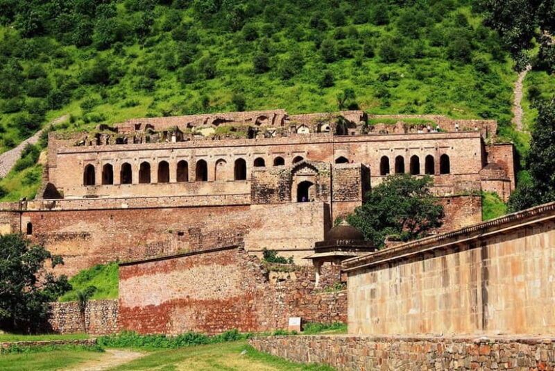 Jaipur: Haunted Bhangarh Fort and Abhaneri Stepwell Day Trip - Practical Tips for Your Day Out