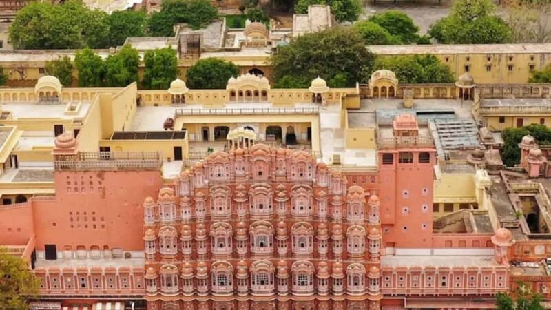 Jaipur: Hawa Mahal, Palace Guided Tour with Entry Ticket - The Sum Up