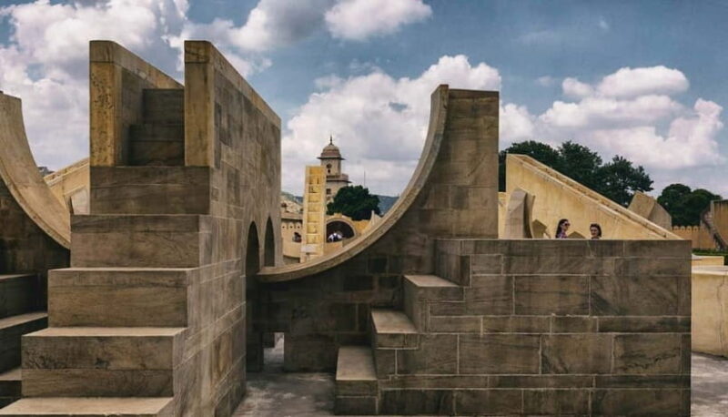 Jaipur Highlights: Amber Fort, City Palace, Jantar Mantar - Exploring the City Palace and Jantar Mantar