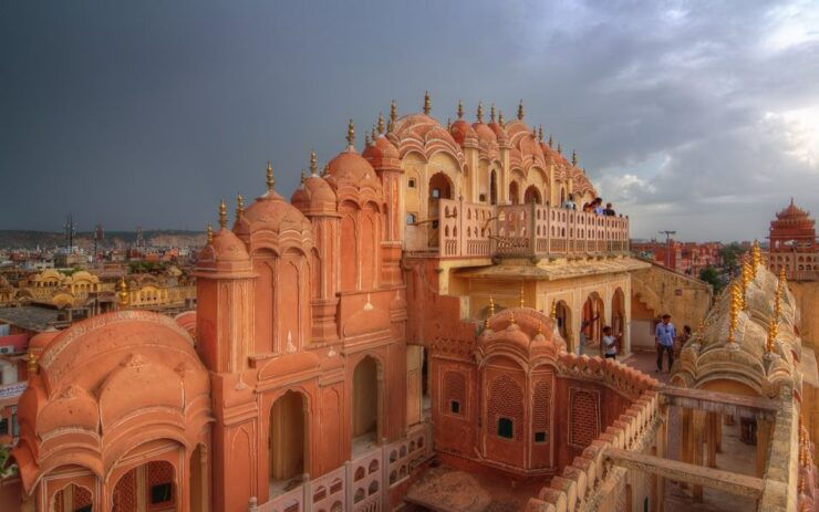 Jaipur Local Sightseeing With Expert Tourist Guide & Lunch - Itinerary