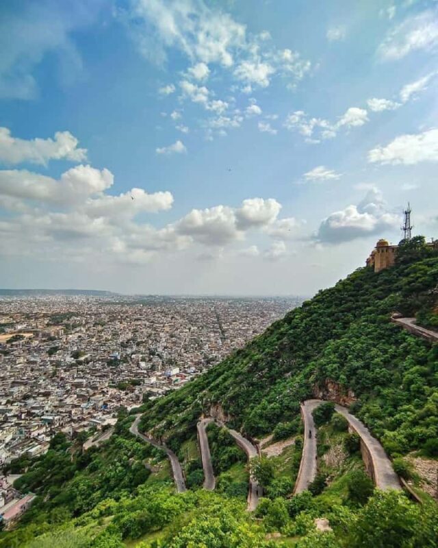 Jaipur: Nahargarh Fort, Jaigarh Fort with Sunset Jeep Safari - An In-Depth Look at the Jaipur Forts and Safari