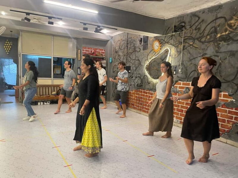 Jaipur: Namaste Bollywood l Dance like a Star - Authenticity and Cultural Depth