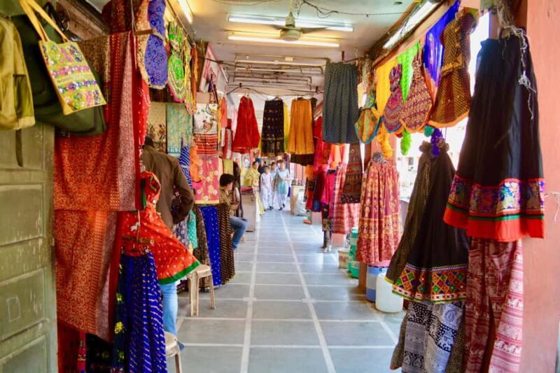Jaipur: Night Bazaar Walking Tour With Food, Culture And Art - An In-Depth Look at the Jaipur Night Bazaar Walking Tour
