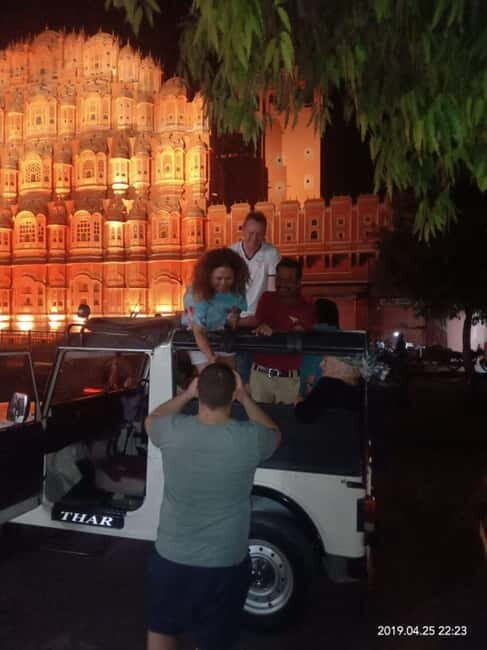 Jaipur: Night City Tour in Open Air Jeep - Who Should Consider This Experience?