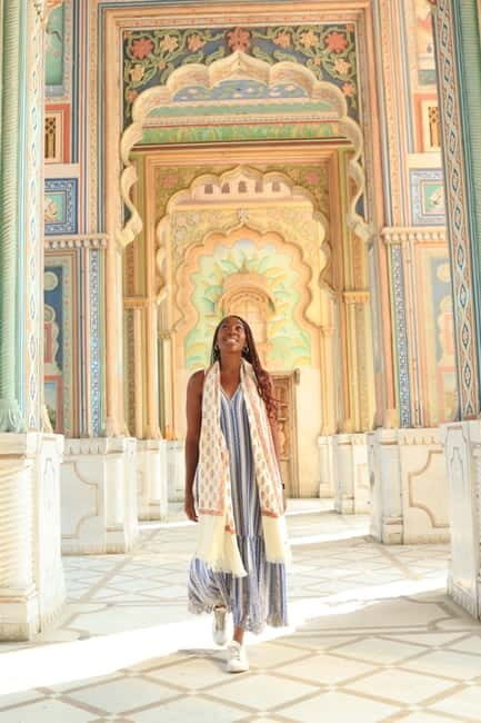 Jaipur: Patrika Gate Professional Photoshoot with Local - Good To Know