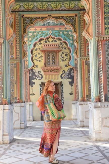 Jaipur: Patrika Gate Professional Photoshoot with Local - Frequently Asked Questions