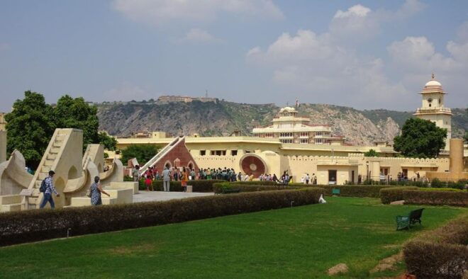 Jaipur: Private Amer Fort and Jaipur City Guided Day Trip - Experience