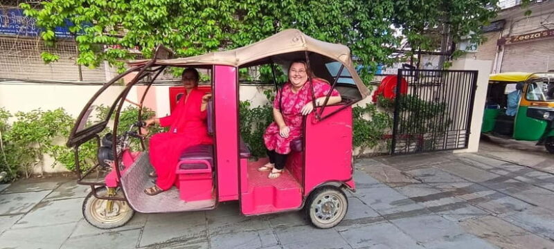 Jaipur Private City Tour with a Women-Driven E-Rickshaw Ride - Exploring Jaipur: A Realistic Overview