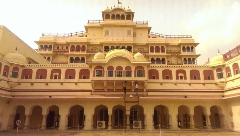 Jaipur: Private City Tour with Guide and Hotel Pickup - The Value of a Private Guide and Vehicle
