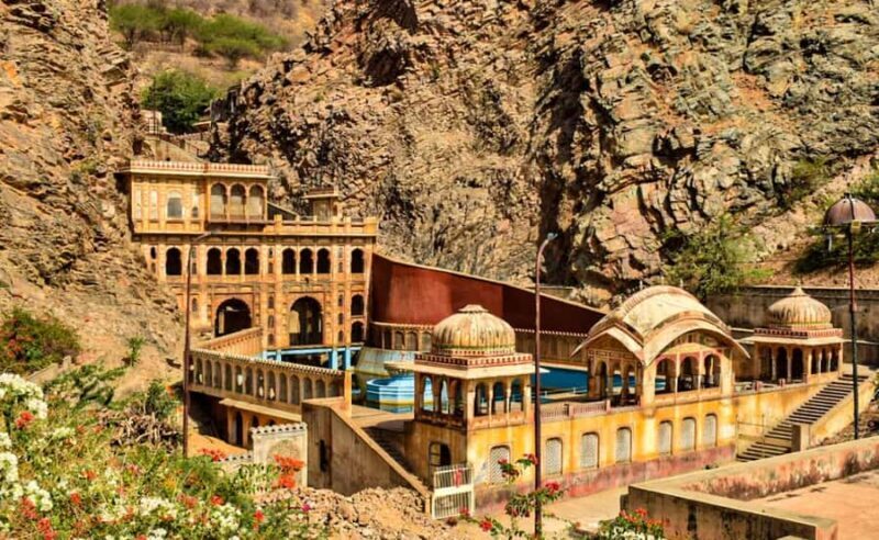 Jaipur: Private Evening Tour W/ Monkey Temple & Local Market - Good To Know