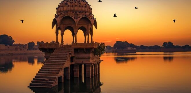 Jaipur: Private Full Day City Tour by Car - Experience
