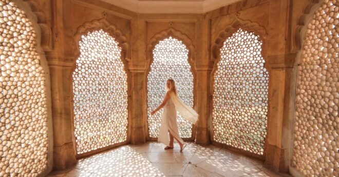 Jaipur: Private Full-Day City Tour - Knowledgeable Tour Guide