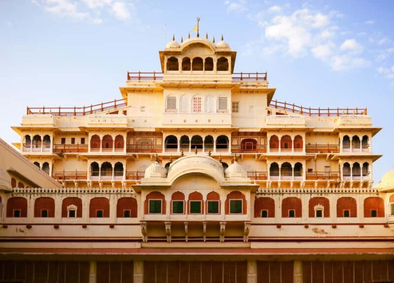 Jaipur: Private Full Day Sightseeing Tour By Car with Guide - Who Should Consider This Tour?