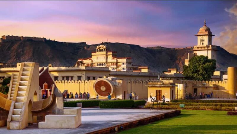 Jaipur private guided tour by vintage Luxury car - Good To Know