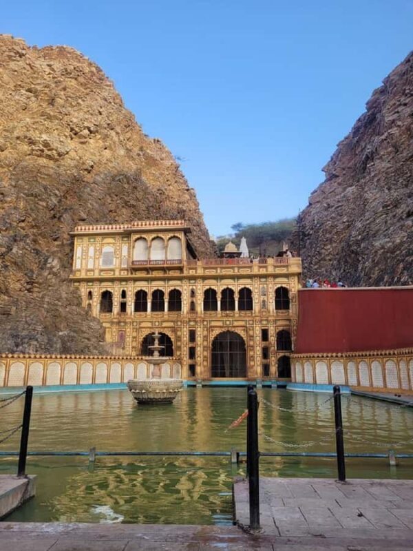 Jaipur: Private Jaipur Trip with Elephant Village Attraction - FAQs