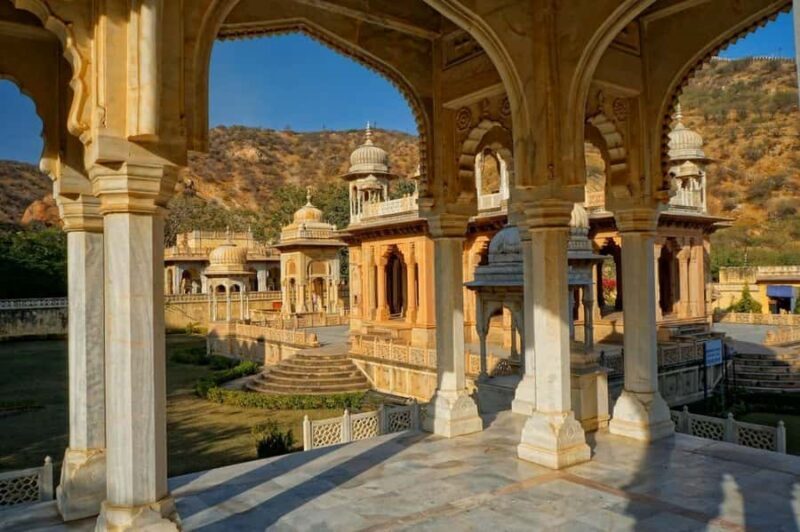 Jaipur: Private Luxury Full Day Guided City Tour By Car - Good To Know