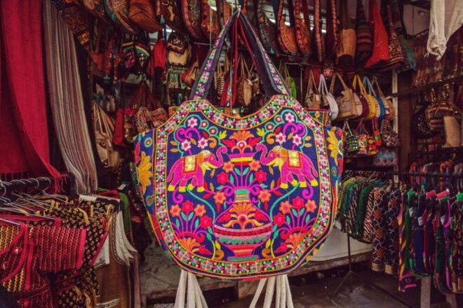 Jaipur: Private Shopping Tour With Pickup & Drop - Experience Highlights
