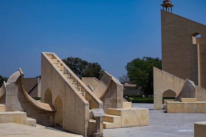 Jaipur Private Sightseeing Full Day Tour By Car and TukTuk - Who Should Consider This Tour?