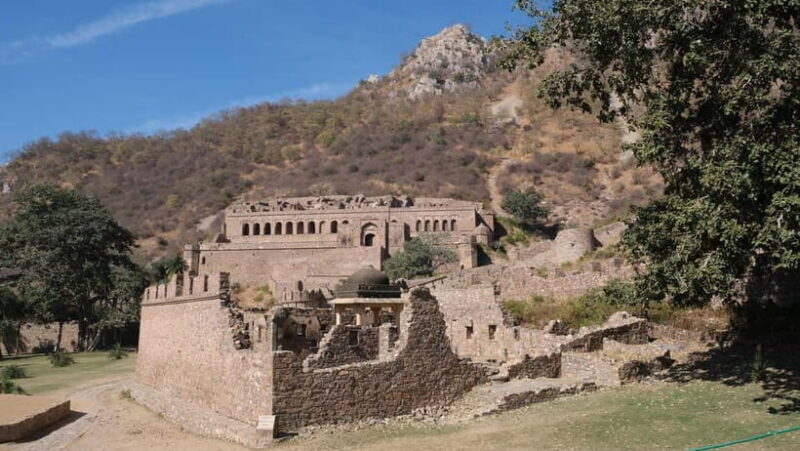 Jaipur: Same-Day Bhangarh Fort & Chand Baori Stepwell Tour - Who Is This Tour Best For?